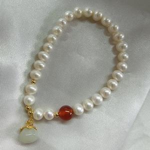 Pulsera de Perlas de Agua Dulce Redondas de Alta Calidad de 6-7 mm, Hilo Elástico con Diseño de Buena Suerte, Impecable y Libre de Núcleos - Product Image 2