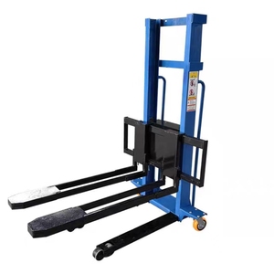 Apilador Eléctrico Portátil de 1 Tonelada y 500 kg con Plataforma Autocargable - Product Image 1