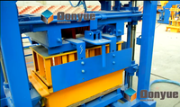 Machine à fabriquer des blocs vibratoires manuelle de petite taille QT40-2 avec moteur électrique certifiée ISO CE