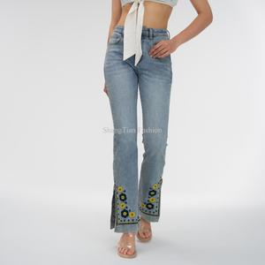 Pantalones Vaqueros de Mezclilla Elásticos para Mujer, Diseño Tradicional de Alta Moda, Color Azul Claro, con Abertura en el Bajo, Bordado Floral, Estilo OEM - Product Image 2