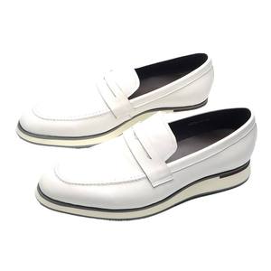 รองเท้าหนังผู้ชายแบบทางการ - รองเท้าหนังสไตล์อิตาลี รองเท้าลำลองทำมือสีขาวสำหรับงานแต่งงาน รองเท้าหนังผู้ชายแบบทางการและรองเท้าอ็อกซ์ฟอร์ด - Product Image 1