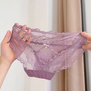 Braguitas de bikini de encaje para mujer, sexy, con diseño floral, tejidas, con lazo bonito en la espalda, calados, de talle bajo - Product Image 1