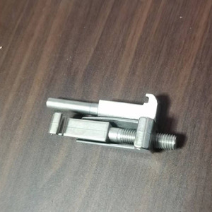 Abrazaderas de calibre de vacío de acero inoxidable 304 con bridas circulares y superficie pulida para uso estándar - Product Image 1
