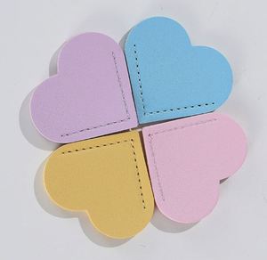Marque-page en cuir en forme de cœur pour coins de page, mignon, promotionnel - Product Image 3