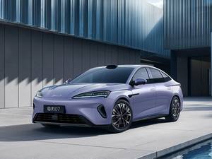 Nouvelle Voiture Électrique Seal 07 EV 2026 Modèle 705 Prestigieux Berline Intermédiaire 4 Portes 5 Places pour Trajets Quotidiens - Product Image 1