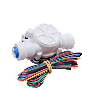 Le capteur de débit d'eau ZHONGJIANG SENSOR 3 en <span class=keywords><strong>1</strong></span> combine le débit d'eau, la température de l'eau et le TDS avec un tuyau en PE de <span class=keywords><strong>1</strong></span>/4 ''ou 3/8'' - Product Image 2