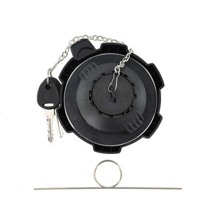 2104827 Bouchon de réservoir de carburant pour voitures et camions Volvo avec clé et chaîne en matériau ABS - Product Image 3