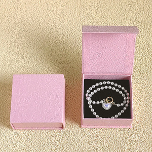 Manufacturer Customized Logo Eco-friendly Cardboard Magnetic Jewellery <b>Box</b> Necklace Ring Pendant <b>Earrings</b> <b>Box</b> for Gift Packaging - Product Image 5