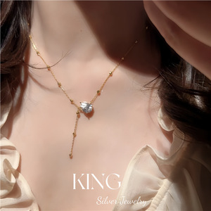 Collier Pendentif Goutte d'Eau en Argent Plaqué Or 925 de la Marque King Silver Jewelry, Chaîne en Y avec Pendentif Goutte, Design Tendance pour Soirées - Product Image 1