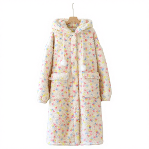 Pigiama Invernale <span class=keywords><strong>da</strong></span> Donna Personalizzato, Dolce Colore a Pois, Foderato in Pile Corallo, con Cappuccio, Ispessito, Taglia Grande, Abbigliamento per Casa - Product Image 1
