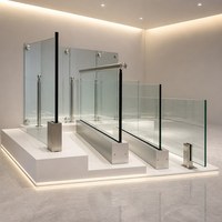 Système de balustrade en verre feuilleté avec pince en aluminium en U pour garde-corps extérieur en verre, idéal pour terrasses et toits.