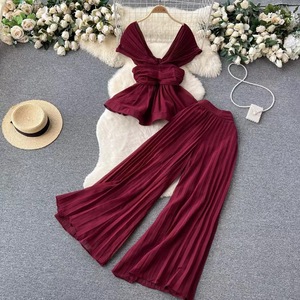 Conjunto de 2 Piezas Elegante de Alta Gama para Mujer: Top de Gasa sin Mangas con Pliegues y Pantalones Anchos de Cintura Alta - Product Image 3