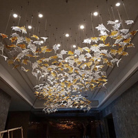Lustre de designer artistique Lustre en verre clair Feuille d'érable Lobby Hotel Villa Escalier Lustre