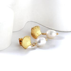 Custom 18K Gold Plated Stainless Steel Fashion Jewelry Hoop <b>Drop</b> Stud <b>Earrings</b> Set Diamond <b>Pearl</b> <b>Earring</b> for Women - Product Image 4