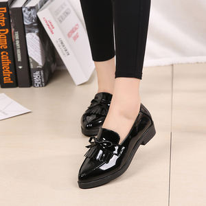 Женские туфли из ПУ кожи, мягкая лакированная однотонная обувь на плоской подошве, с бахромой и бантом, для девочек - Product Image 3