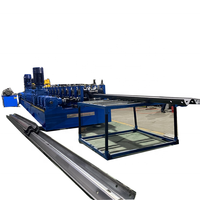 Machine de formage à rouleaux pour barrières routières, garde-corps et clôtures anti-collision pour autoroutes