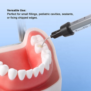 Resina Compuesta Fluida de Fotocurado para Restauraciones Dentales A1/A2/A3/B1/OA2, Resina Autonivelante con Nanopartículas - Product Image 6