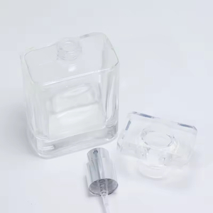 Flacon de parfum vide de luxe personnalisé transparent noir avec pompe, 30ml, 50ml, 100ml - Product Image 4