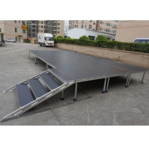 Scène mobile d'événement en plein air portable en bois et aluminium, podium, passerelle avec surface antidérapante et montage facile - Product Image 2