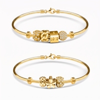 Bracelet jonc personnalisé en acier inoxydable 316L plaqué or PVD, étanche, multi-breloques, perles florales, fermoir mousqueton pour femme