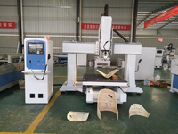 Routeur de travail du bois 4 axes pour PLC Syntec avec broche de 9,0 kW pour chaises en contreplaqué courbé et fabrication de moules 3D