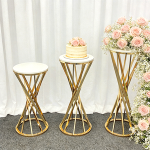 Ensemble de supports à gâteaux géométriques dorés modernes et professionnels en métal <span class=keywords><strong>pour</strong></span> mariage, fête, décoration intérieure/extérieure - Product Image 4