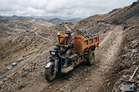 Dumper minier électrique certifié CE 1,5T avec châssis soudé renforcé |   Système hydraulique pour camion minier au Pérou Socavon