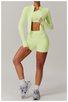 Vente en gros de shorts de yoga sans couture sur le devant avec poches latérales femmes sports de plein air vêtements de sport ensemble de yoga 2 pièces pour la gym