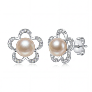 Élégantes boucles d'oreilles clous en argent S925 avec nœud papillon et perles d'eau douce, bijoux en zircon pour femme, cadeau de mariage ou de mariée - Product Image 1