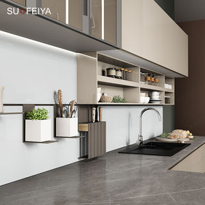 Armoires de cuisine modulaires personnalisées Sofeyia avec options de stratifié et de résine, finition laquée moderne haute brillance, robinet inclus - Product Image 5