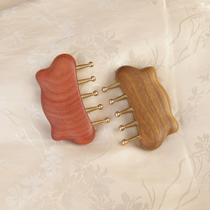 Peine de masaje para el cuero cabelludo de madera natural y latón, con forma de oreja de gato, cepillo para meridianos capilares, para el cuidado del cabello y alivio del estrés - Product Image 2