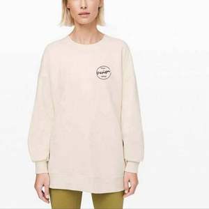 Logotipo personalizado al por mayor de lana pulóver pesado 100 algodón liso bordado sudadera de moda señoras Sudadera con capucha - Product Image 1