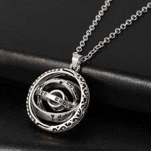 Collar con Esfera Astronómica y Anillo con la Frase 'Te Amo' en 100 Idiomas, Anillo Cósmico para Parejas - Product Image 6