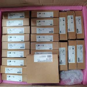 เซ็นเซอร์วัดระยะด้วยเลเซอร์ SICK OLM100 รุ่น OLM100-1005 สำหรับงานอุตสาหกรรม มาตรฐาน IP67 ของแท้ มีสินค้าพร้อมส่ง - Product Image 1