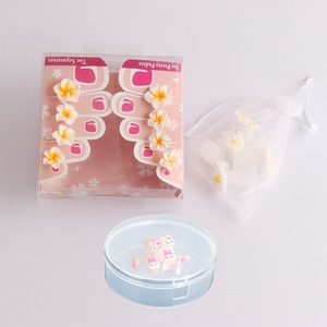 Nouveau séparateur d'orteils en silicone pour le nail art, motif marguerite japonaise et lapin de dessin animé, doux, réutilisable et lavable, pour le commerce transfrontalier - Product Image 4