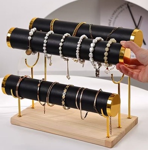 Support d'affichage de bijoux en plastique moderne pour montre, bracelet, organisateur de bracelets, étagères à trois niveaux avec logo personnalisé et montage facile - Product Image 3