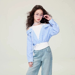 ชุดเซ็ตเสื้อผ้าเด็กผู้หญิงสไตล์เจ้าหญิงฤดูใบไม้ผลิ 2 ชิ้น รุ่นปี 2026 เสื้อปักลายลูกไม้และกางเกงยีนส์ - Product Image 3