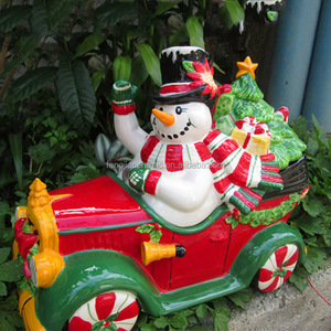 Venta al por mayor de coche de cerámica de forma Navidad cookie jar - Product Image 1