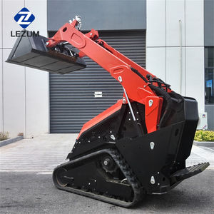 LEZUM LS1000 Langsung dari Pabrik Mesin Kubota EPA <span class=keywords><strong>Mini</strong></span> Skid Steer <span class=keywords><strong>Loader</strong></span> Kompak |   Stand on Track Skidsteer berarti Skidsteer dengan roda rantai. |   Merekrut Agen - Product Image 4