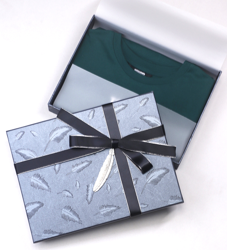 custom luxury kids tshirt paper packaging box color paper blank gift boxes for packaging tshirts