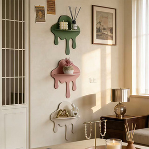 Prateleira de Armazenamento em Forma de Nuvem para Montar na Parede - Item Decorativo para Interiores de Homestay - Product Image 3