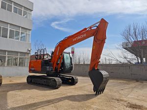 Excavatrice sur chenilles Hitachi ZX130 6A, puissante pelle hydraulique de 13 tonnes avec technologie de pointe, moteur et boîte de vitesses à faible consommation de carburant - Product Image 3