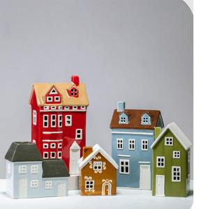 Artículo caliente Cerámica Diseño de moda Casas de Navidad Pueblo con LED Decoración del hogar Decoración de Navidad - Product Image 4