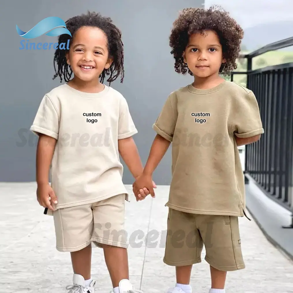 カスタム夏カジュアルコットンボーイズ服幼児男の子服Tシャツとショーツジョガー子供用2点セット