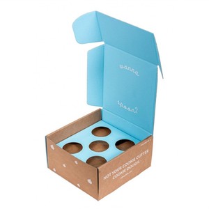 Caja de Cartón Corrugado Rosa para Cosméticos con Logotipo Personalizado en Relieve, Materiales Reciclados, Cuadrada, Plegable, para Envíos de Ropa - Product Image 4