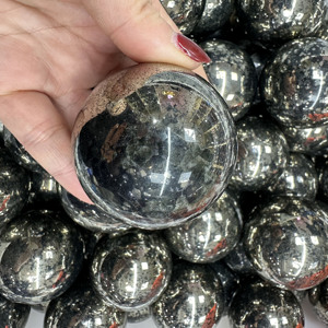 Bolas de cristal talladas de alta calidad, esferas de pirita peruana pulidas, piedras curativas al por mayor para amor y curación - Product Image 1
