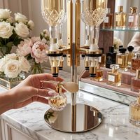 Ensemble de parfums en gros de qualité supérieure avec 6 distributeurs à pompe dorés pour les magasins et la vente au détail