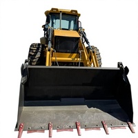 La toute nouvelle pelle rétrocaveuse JCB4CX JCB3CX possède un système de direction à quatre roues et peut travailler de manière flexible sur les chantiers étroits