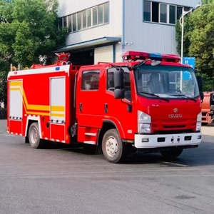 Camion de pompiers 1SUZU avec réservoir d'eau et mousse, véhicule de lutte contre les incendies 4x2 manuel pour zones résidentielles et commerciales - Product Image 1