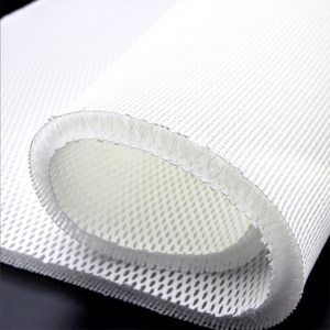 3Dメッシュワープトリコット3Dスペーサーエアメッシュ通気性エコフレンドリー100%ポリエステルクッションコア素材生地染色済み（女の子向け） - Product Image 1